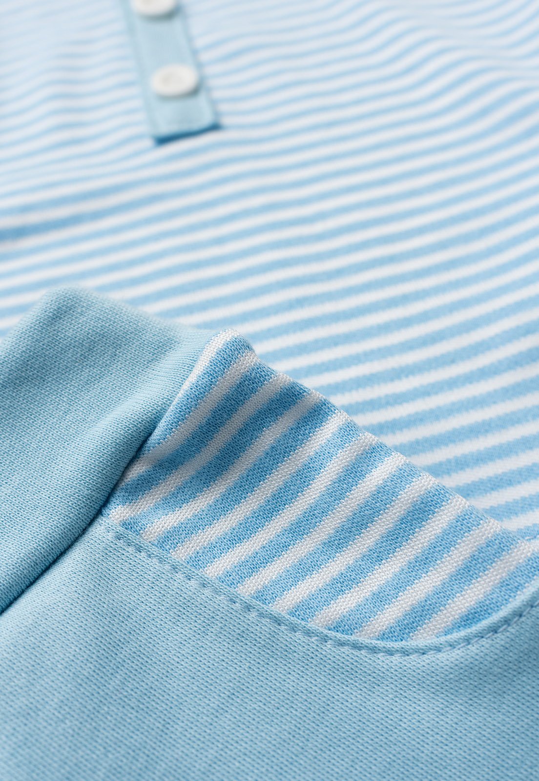Detalhe: Bolso listrado do Conjunto Blusa Listrada e Cal&ccedil;a Ame Kids, cor Azul Claro